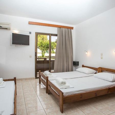 Nikos Bnb فاليراكي المظهر الخارجي الصورة